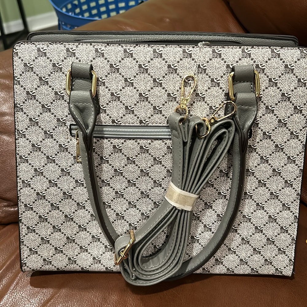 Handbag - Picture 2 of 2